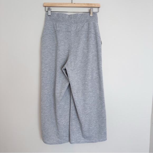 Lululemon Can You Feel The Pleat Crop *21" - Picture 6 of 7